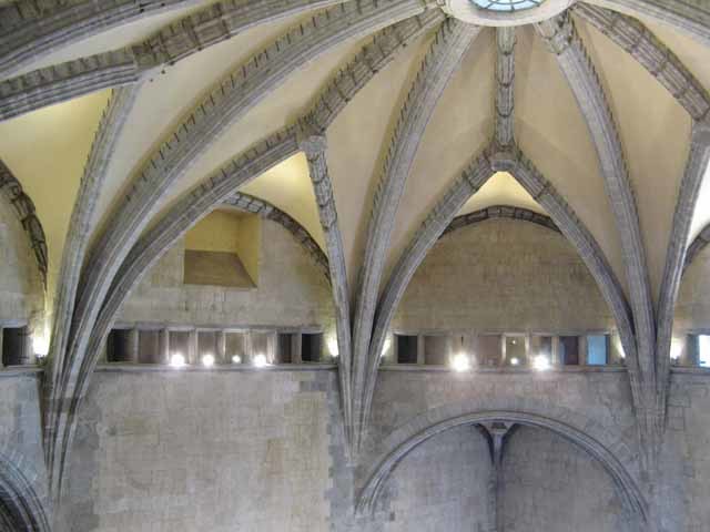 Castel Nuovo, Sala dei Baroni, Sterngewölbe