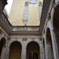 Santa Maria Donnaregina, Fassade